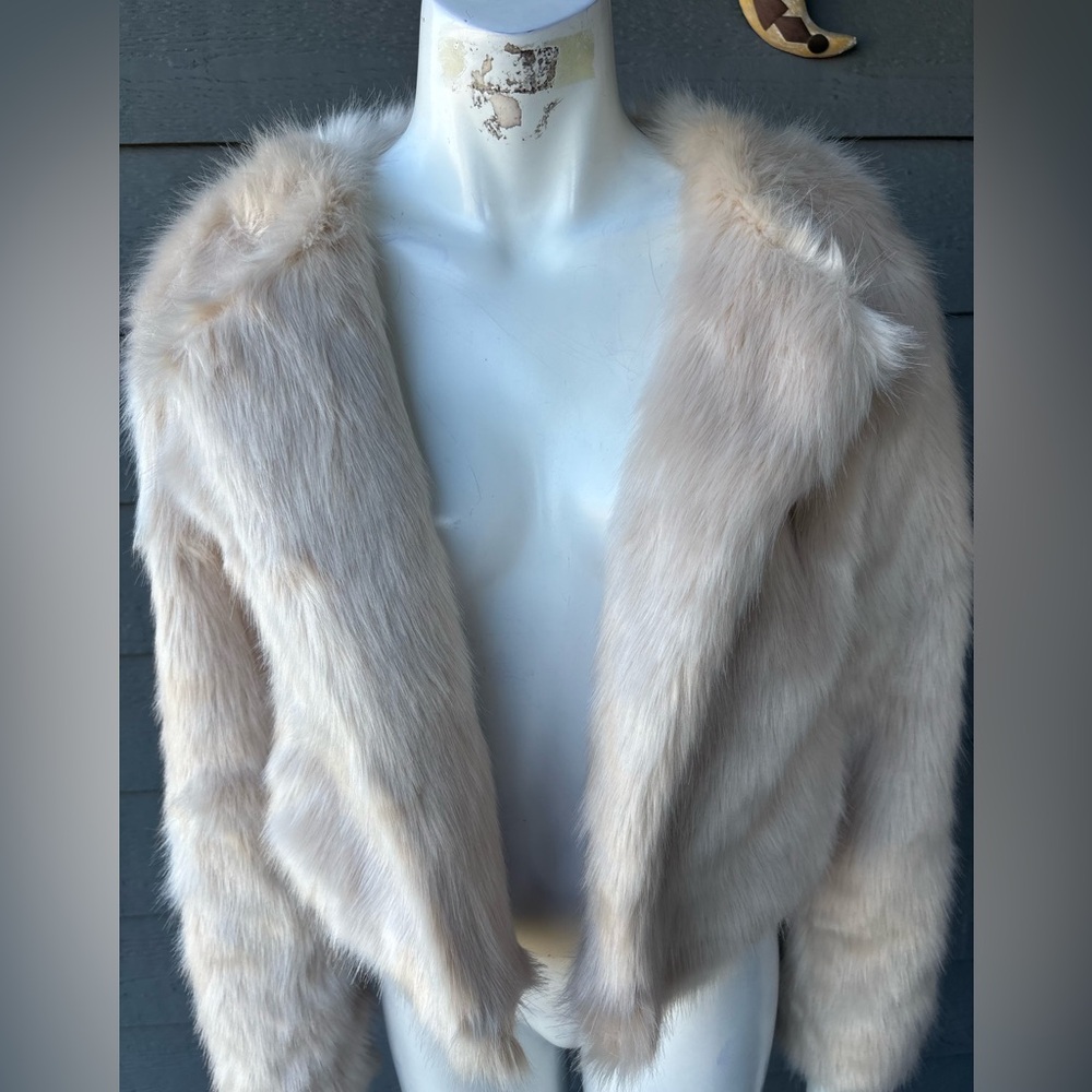 Hera Collection Cream Teddy Jacket
